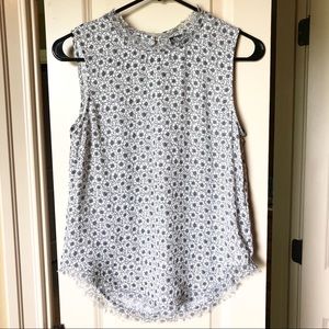 Who What Wear Floral Sleeveless Tank - XS
